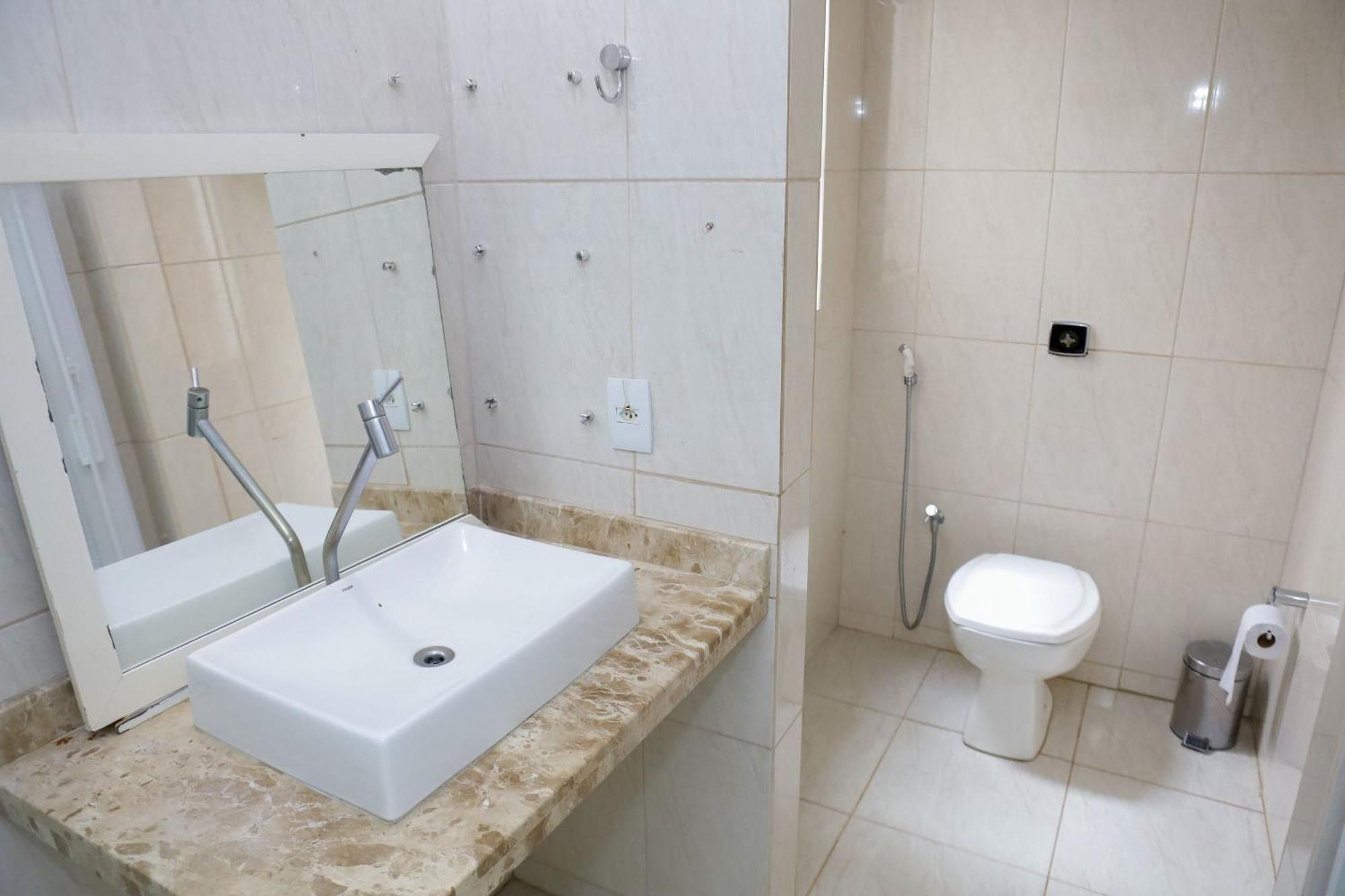 Hotel Pousada Dos Bosques - Refugio Urbano Cuiabá Extérieur photo